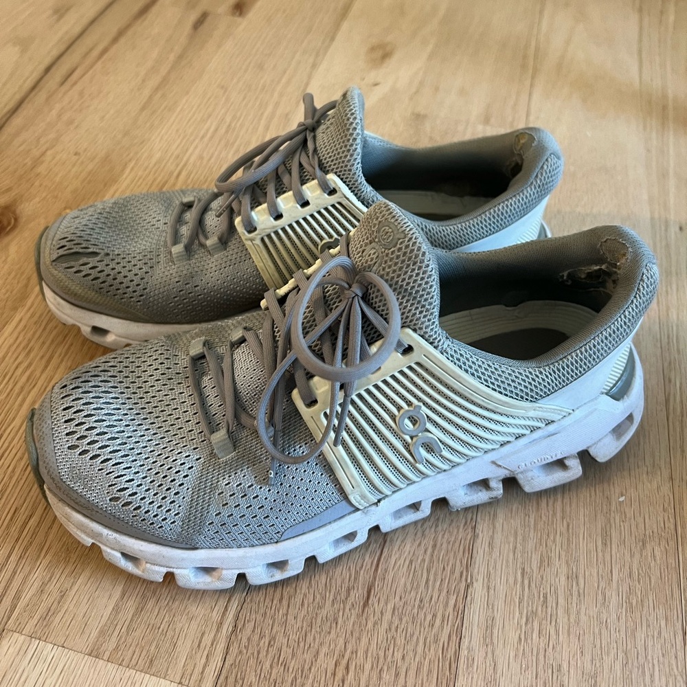 On cloud Shoes